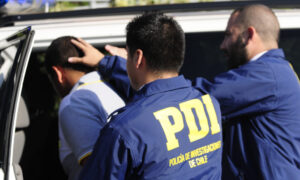 Buscan a familiares de niño perdido en El Pedregal