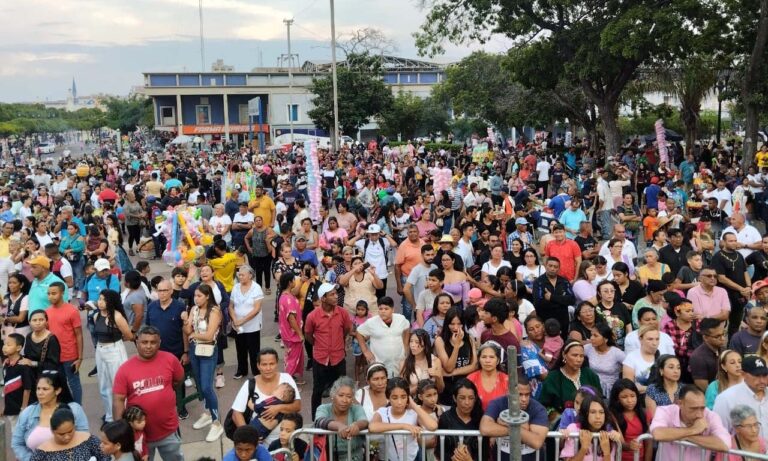 Once heridos al descarrilarse vagón de montaña rusa