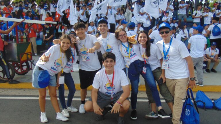 Venezolanos en huelga en Roma esperan que el papa les reciba