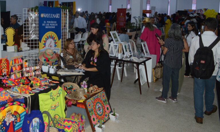 Alcaldía asume a los becados excluidos de la Gobernación