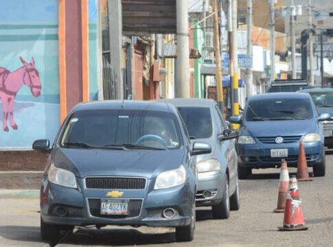 Vielma y Holguín discuten sobre reapertura de la frontera