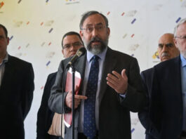 Alcaldesa rechaza persecución a trabajadores públicos