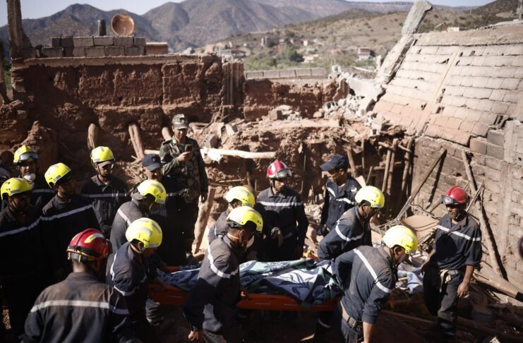 Asesinan a dos agricultores en una licorería