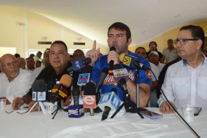 Ministro confirma orden de detención contra Lester Toledo