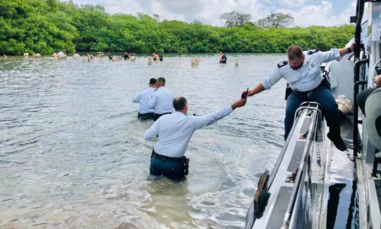 Sube a 5 el número de venezolanos muertos en vuelco de lancha que iba a Aruba