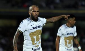 La víctima pide 12 años de cárcel para Dani Alves por agresión sexual
