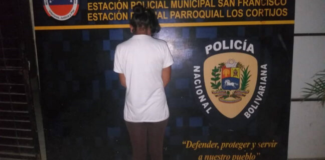 Homicida de funcionaria se entrega antes de que lo maten 