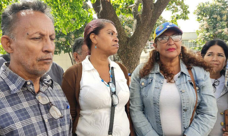 Enfermera fallece esperando atención en el Hospital Universitario de Caracas