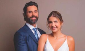 Michelle Renaud y Matías Novoa se casan tras año y medio de relación