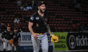 Águilas derrota a Cardenales en 10 entradas
