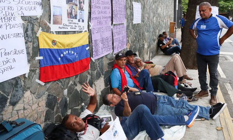 Chavismo jura que cumplirá con los acuerdos del diálogo
