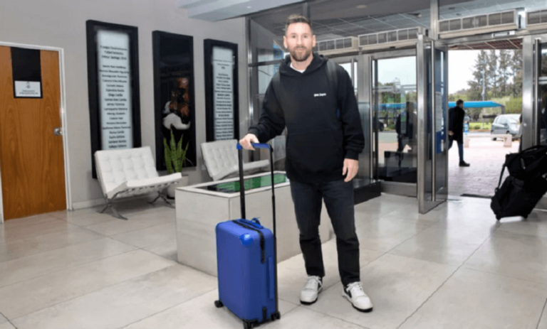 Messi llega a Argentina para sumarse a entrenamientos de la Albiceleste