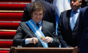 Medidas económicas de Milei enfrentan primer obstáculo en la Justicia