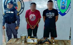 Detienen a dos hombres por hurtar un local en el barrio Motocross