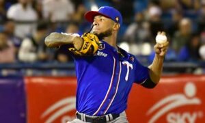 Ariel Miranda se lleva el premio Jugador de la Semana en la LVBP