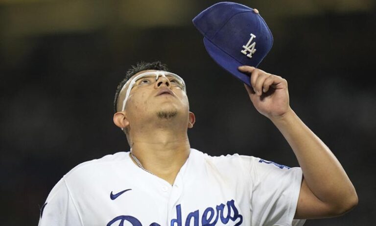 Arrestan al lanzador mexicano Julio Urías por violencia doméstica