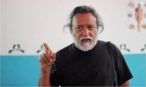 Alejandro Vásquez gana Concurso Internacional de Cuentos en Colombia
