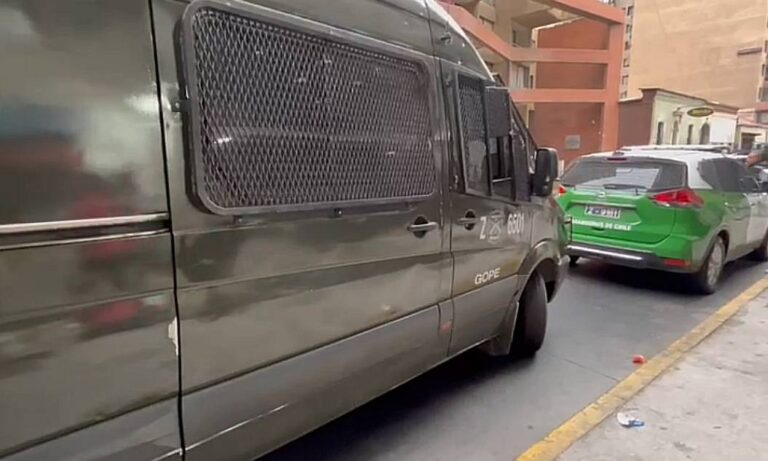 Capturan a 6 venezolanos tras allanamientos por extorsión en Chile