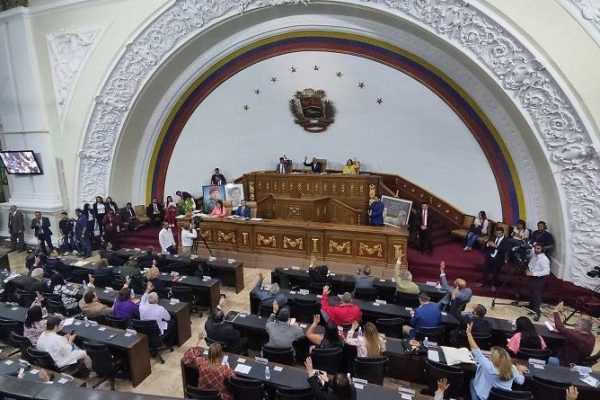 Maduro celebra aniversario del Metro de Caracas
