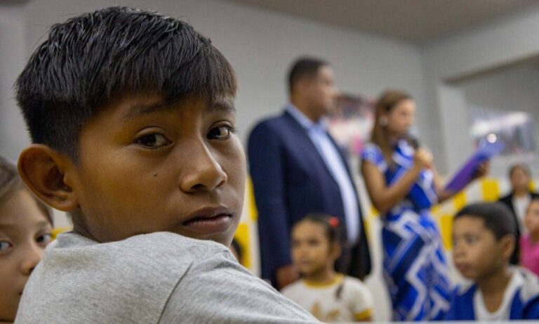 Capriles dice que diálogo debe responder el 11-N a seis puntos