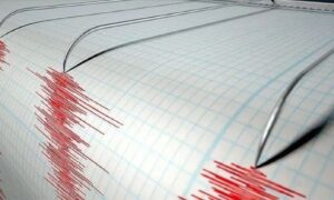 Sismo de magnitud 6,2 remece la zona centro y norte de Chile