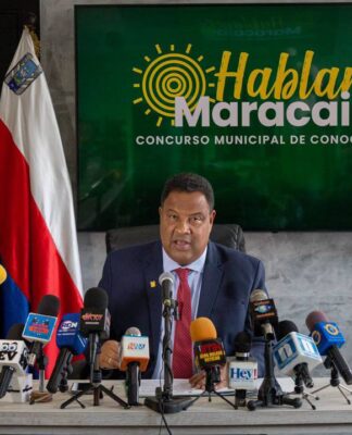 El Barça pide como nuevo requisito tener pareja estable