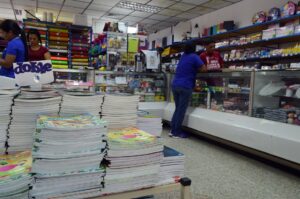 Una lista escolar en Maracaibo puede llegar a costar 175 dólares