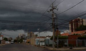Prevén nubosidad y lluvias de intensidad variable este domingo en Zulia
