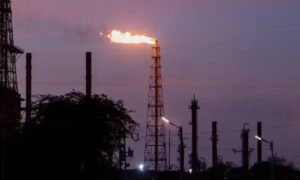 Refinerías chinas evitan el petróleo venezolano por menores descuentos