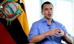 Noboa rechaza ofrecimiento de Maduro de aprender de Venezuela