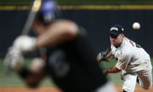 Leones blanquea a Bravos y toma el segundo lugar en el Round Robin