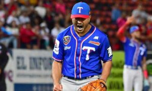 Barrida de Tiburones ante Cardenales los coloca en la punta