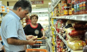 Cendas-FMV: Una familia necesita $692,32 al mes para pagar alimentos