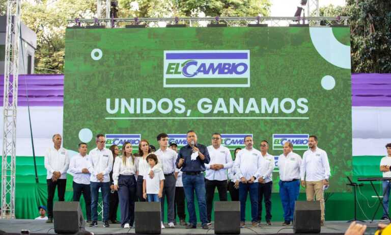 Proclaman a Javier Bertucci candidato presidencial del partido El Cambio