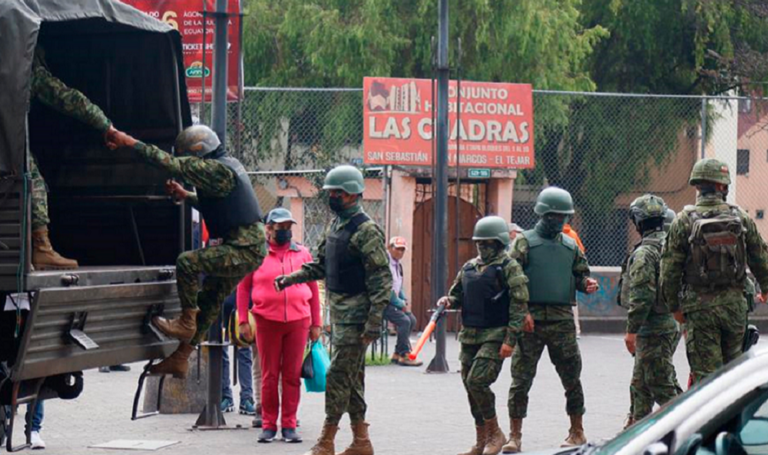 Fuerzas Armadas de Ecuador aseguran que no negociarán con terroristas