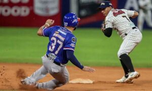 Tiburones deja fuera de la final a Leones con victoria 6-3