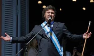 Milei va “por el buen camino” si Maduro le considera “error histórico”