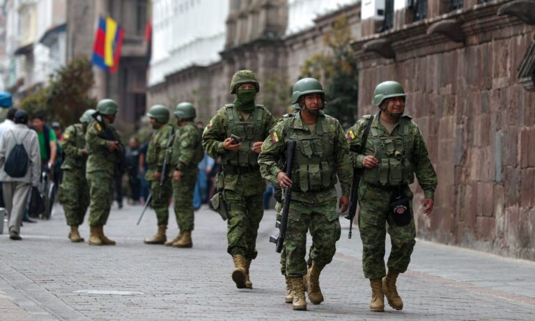 Detienen en 6 días a 1.327 personas, 143 por terrorismo en Ecuador