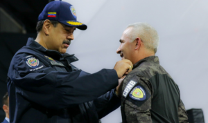 Liberan 14 órdenes de aprehensión por “cinco conspiraciones”