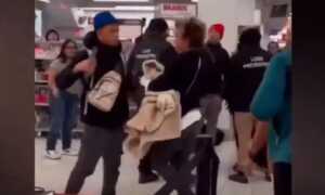 Venezolanos tratan de robar en tienda de Nueva York
