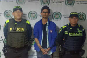 Colombia extradita a venezolano que quemó viva a su pareja en Perú