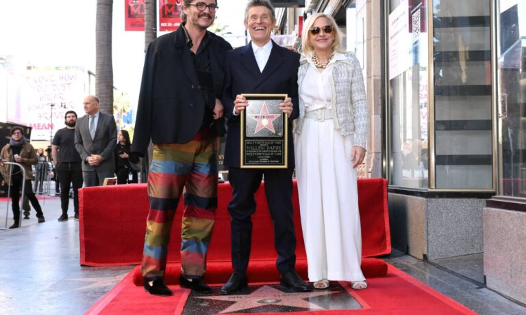 Willem Dafoe recibe primera estrella del Paseo de la Fama de Hollywood en 2024