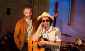 Bacilos vuelve su sonido clásico con el sencillo “Anoche”