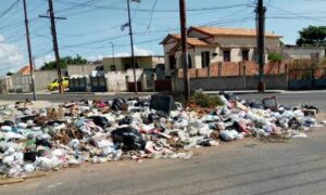 Claman recolección de basura en las calles Sabaneta y 101 y 102 de Pomona