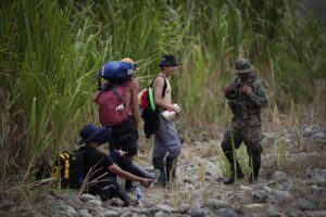 Panamá lanza “Operación Chocó II” para controlar migración por el Darién