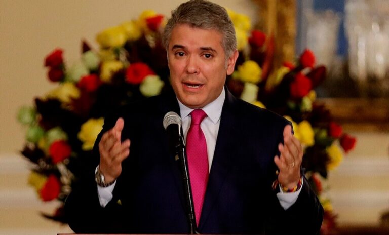 Duque llama “imbécil dictador” a Maduro tras acusarlo de intentar asesinar a Saab