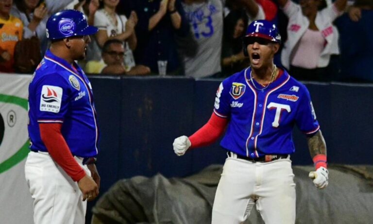 Tángana entre Tiburones y Cardenales tras jonrón de Maikel García