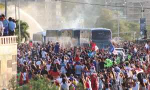 La Guaira recibe a los Tiburones con caravanas y samba