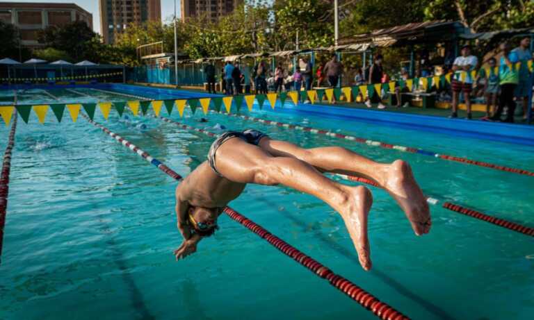 Alcaldía inaugura la primera Escuela Municipal de Natación