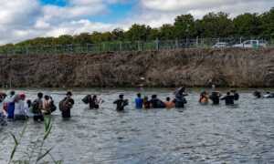 Elevan sentencias en Texas por tráfico de migrantes en frontera